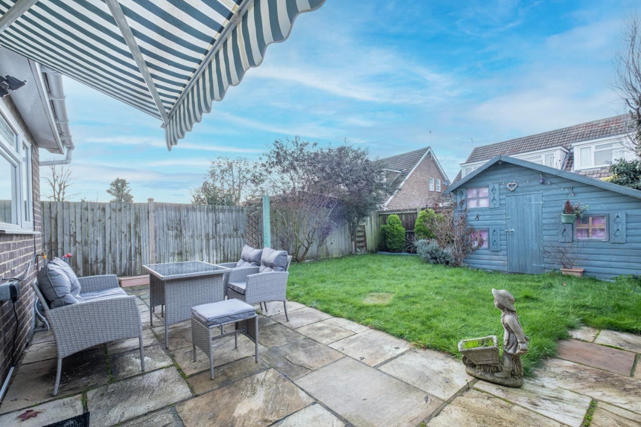Staiforce 2 Bedroom House With Parking Maidenhead Esterno foto