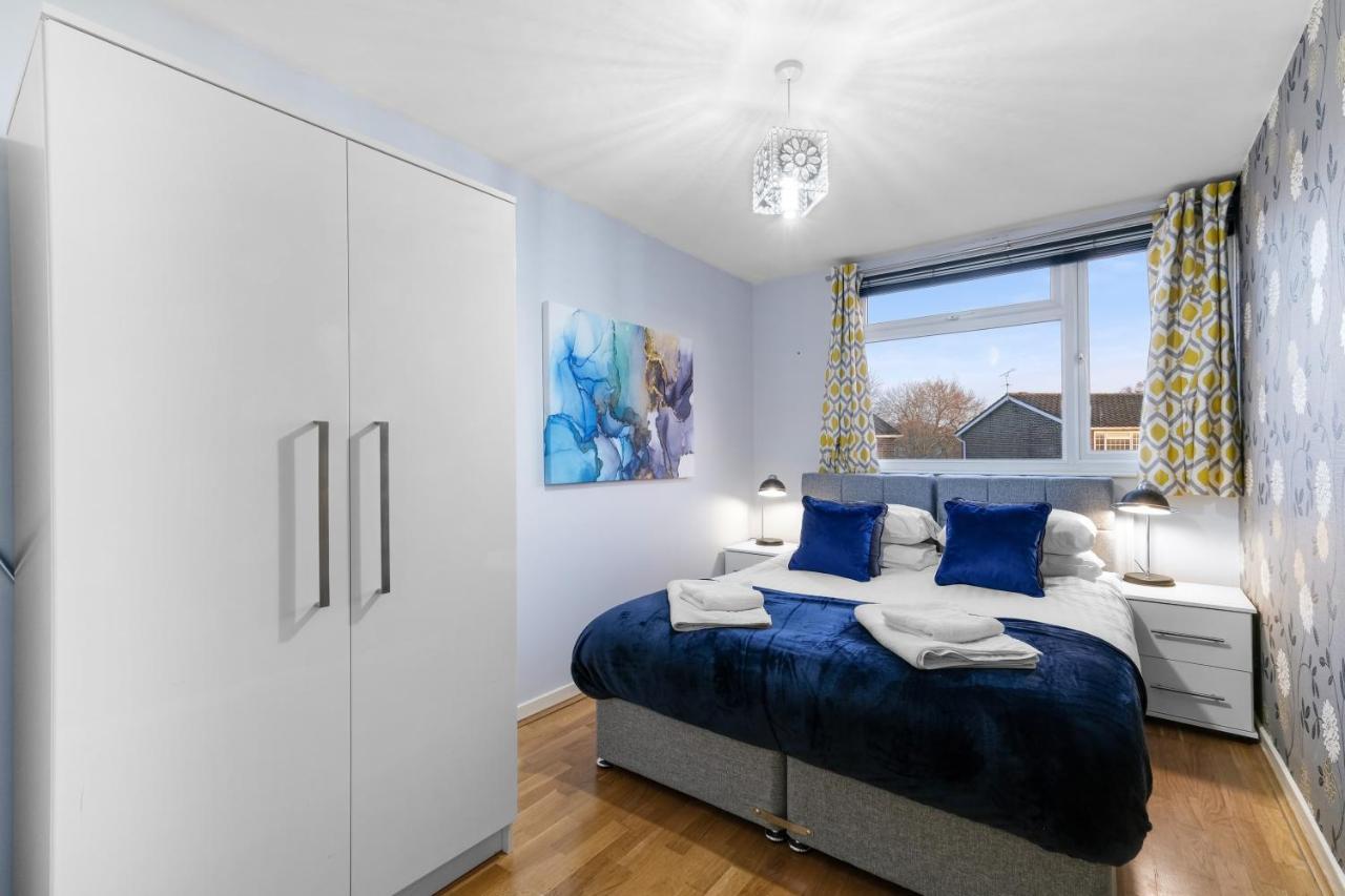 Staiforce 2 Bedroom House With Parking Maidenhead Esterno foto