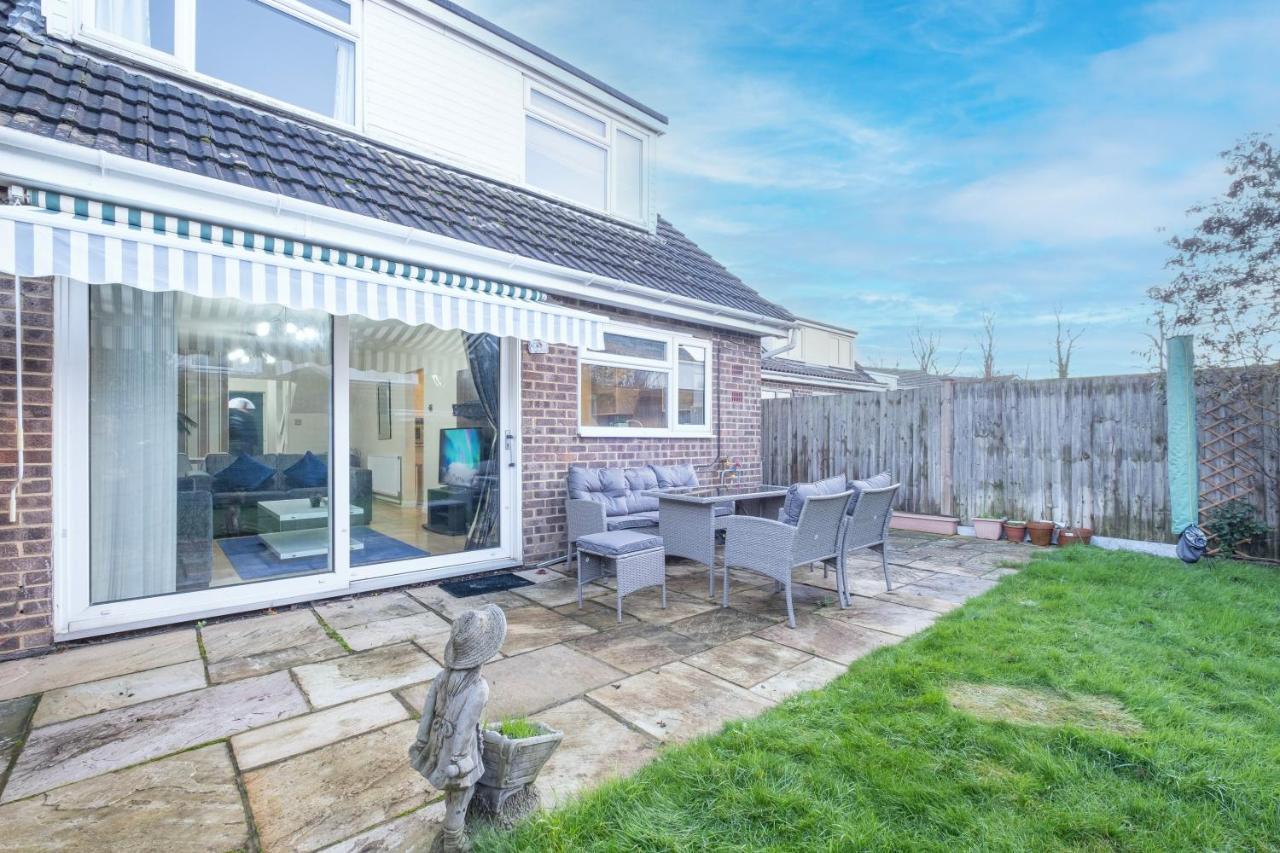 Staiforce 2 Bedroom House With Parking Maidenhead Esterno foto